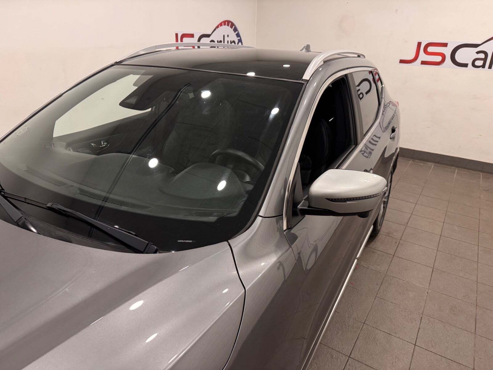 Grå Nissan Qashqai fra 2019