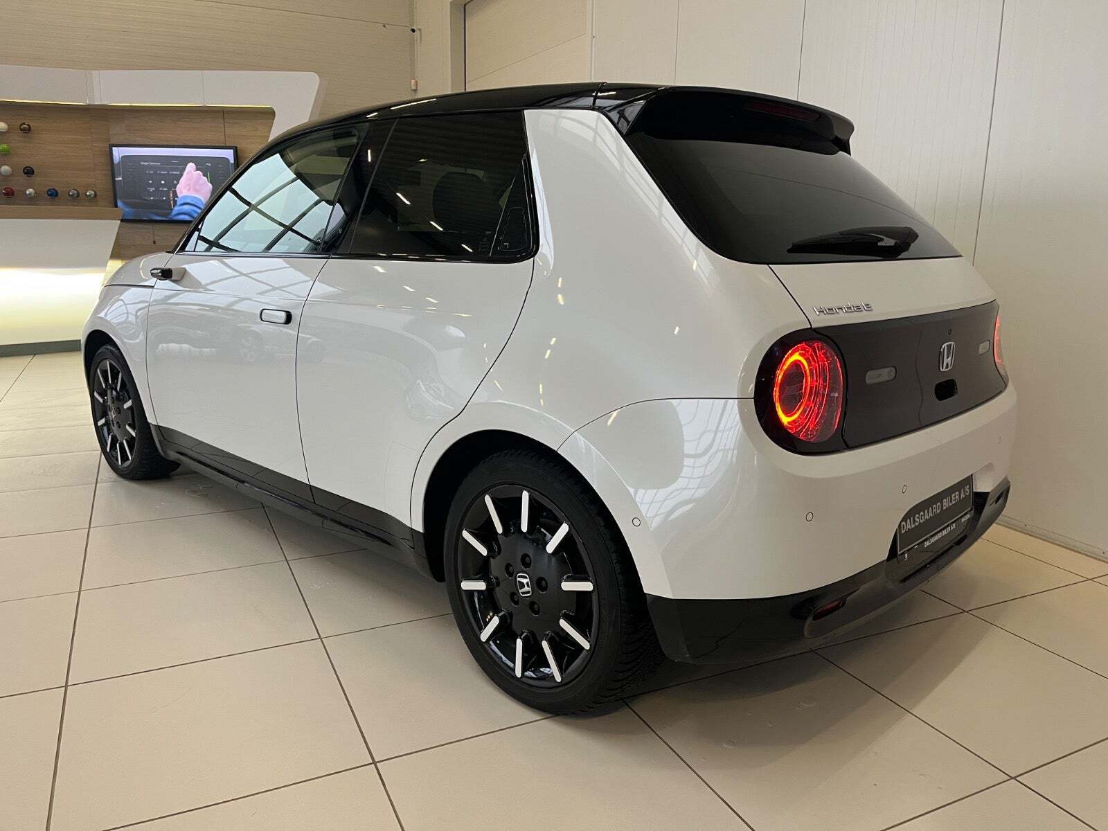 Honda e