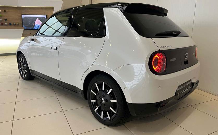 Honda e