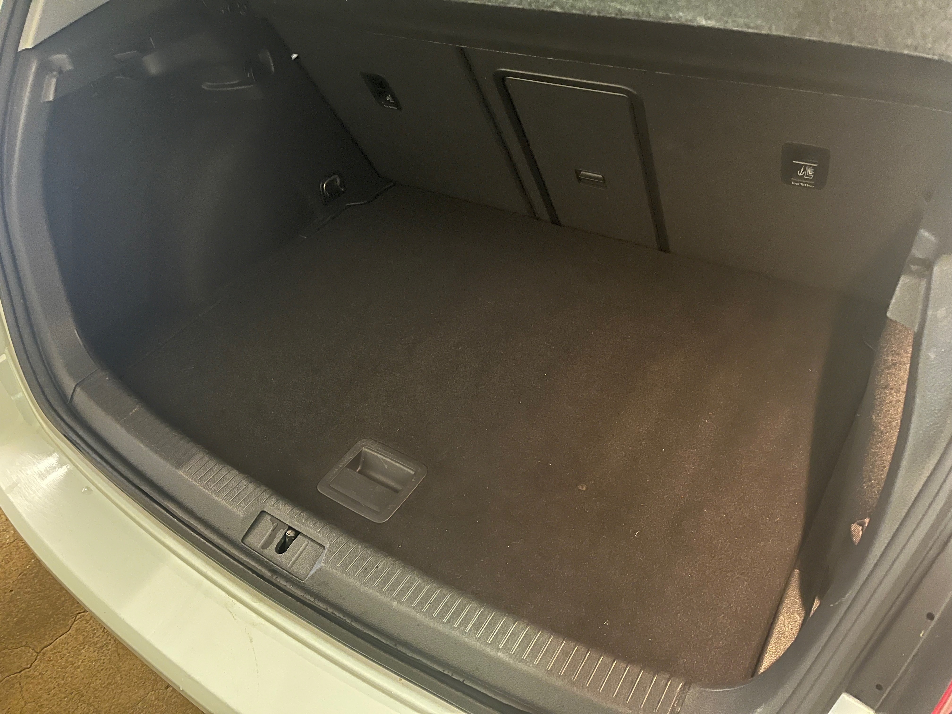 VW Golf VII 1,4 TSI BMT 150 DSG7 R-line