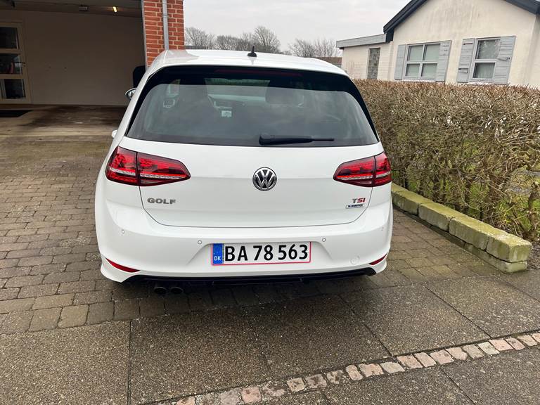 VW Golf VII 1,4 TSI BMT 150 DSG7 R-line
