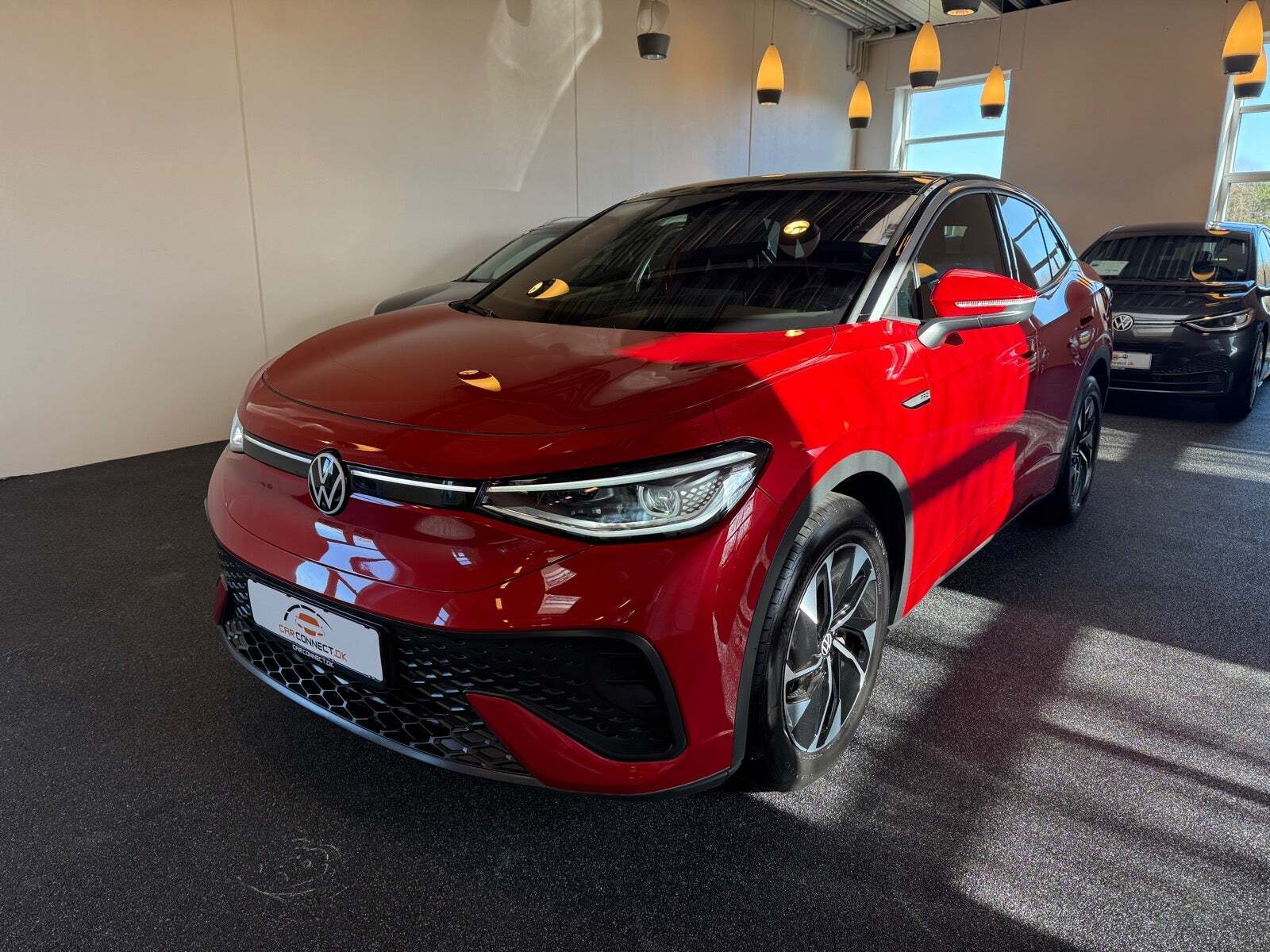 Gul VW ID.5 fra 2023 set udefra