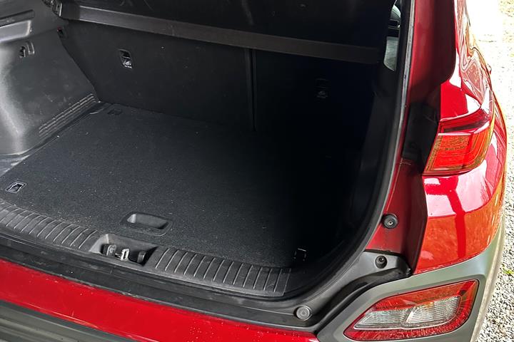 Rød Hyundai Kona fra 2019