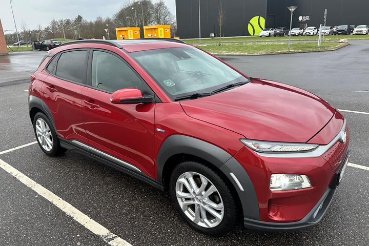 Rød Hyundai Kona fra 2019
