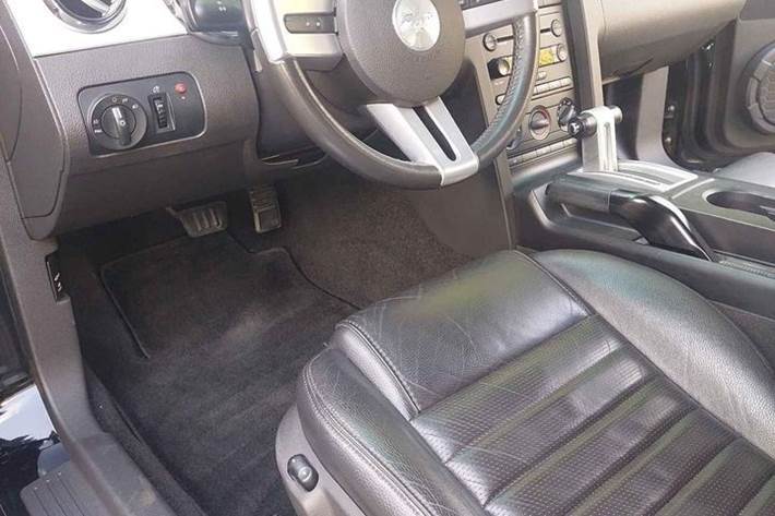 undefined Ford Mustang fra 2004