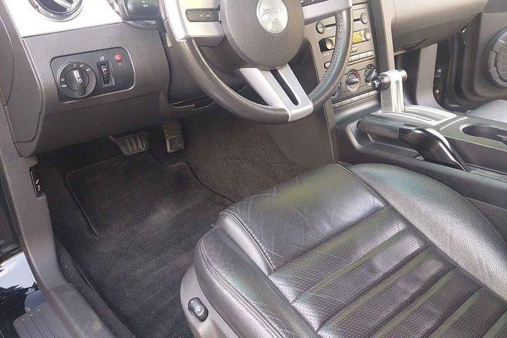 undefined Ford Mustang fra 2004