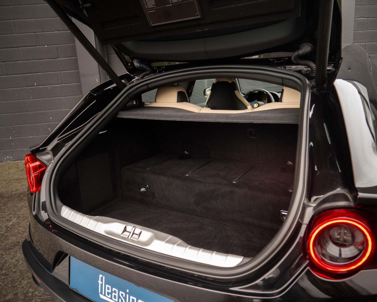 Ferrari GTC4Lusso T 3,9 DCT