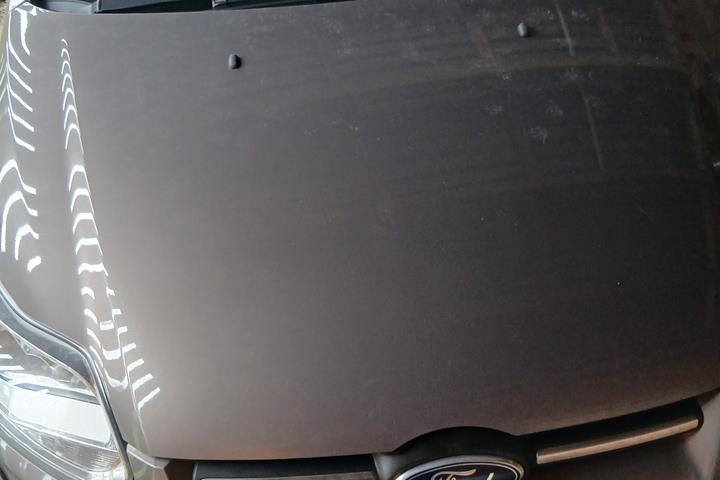 Brun Ford Focus fra 2014