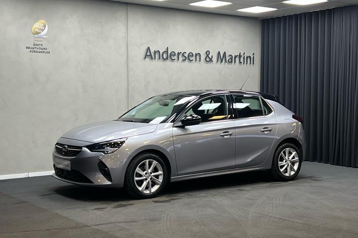 Grå Opel Corsa fra 2022 set udefra