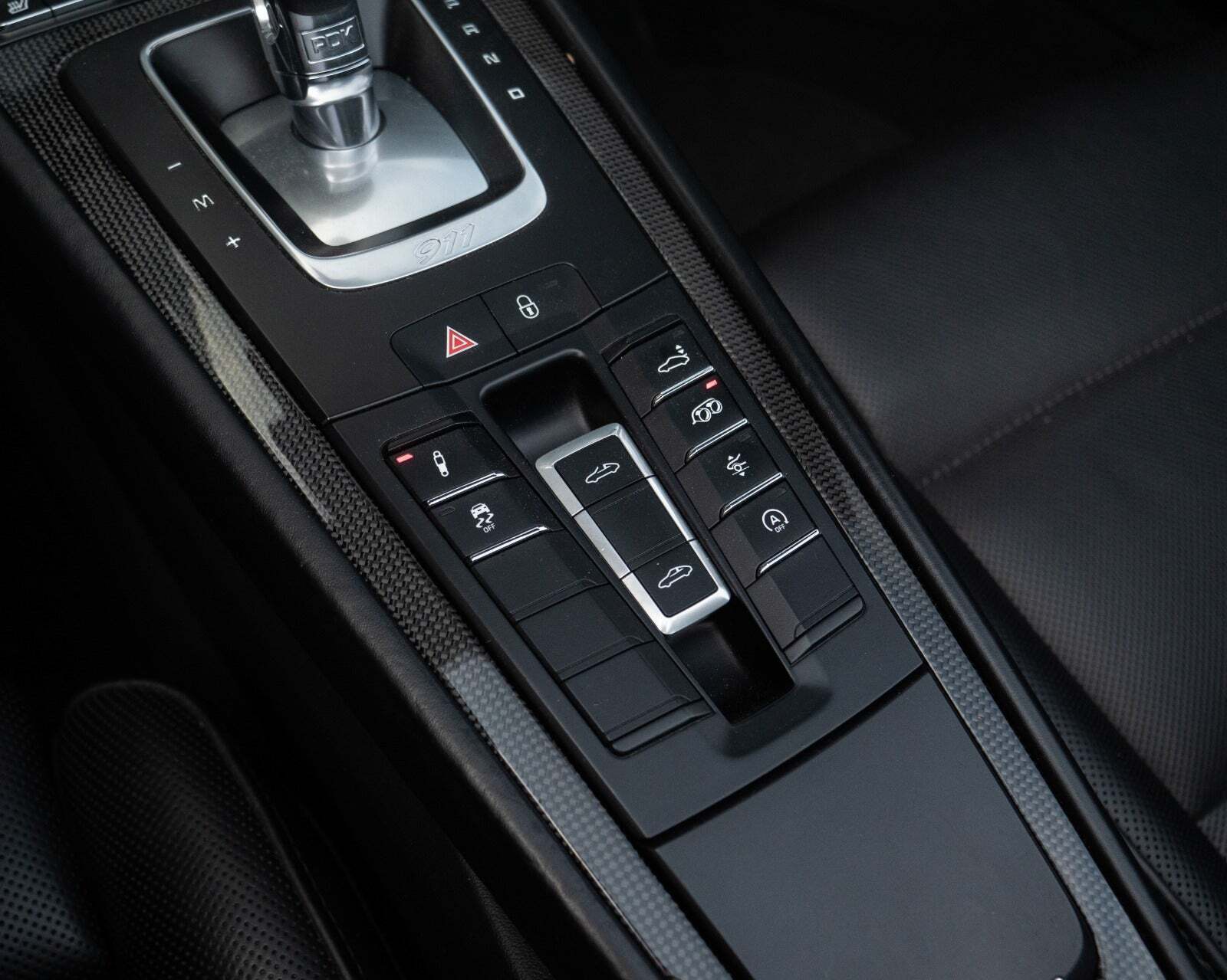 Orange Porsche 911 Targa 4S fra 2016