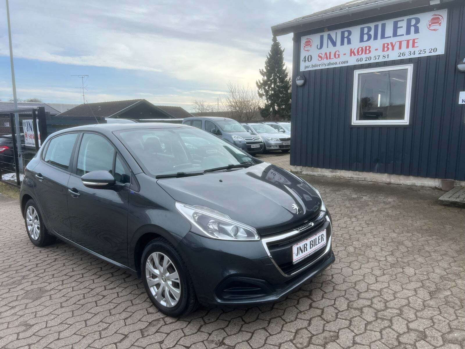 undefined Peugeot 208 fra 2015