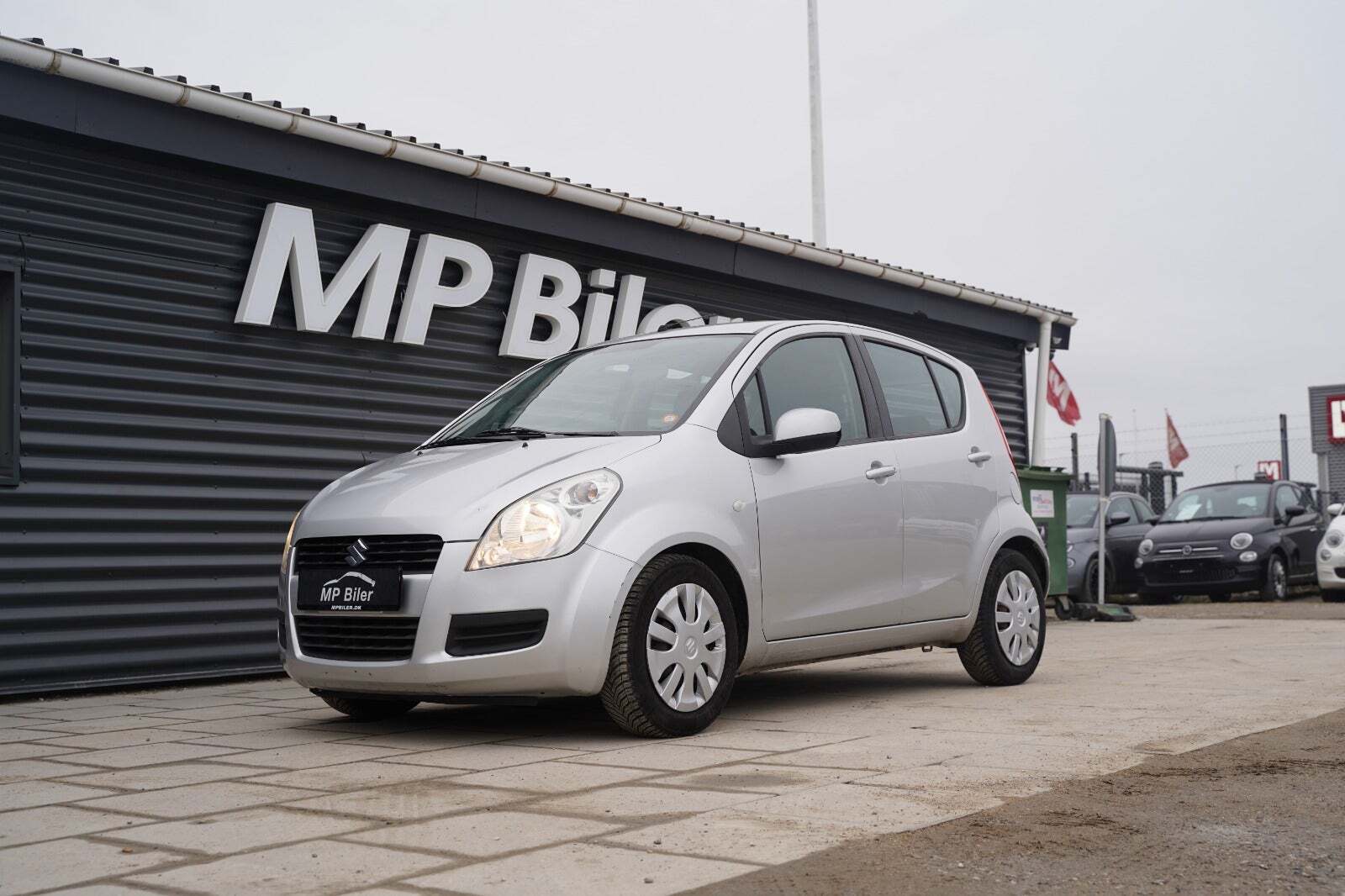 Sølv Suzuki Splash fra 2011