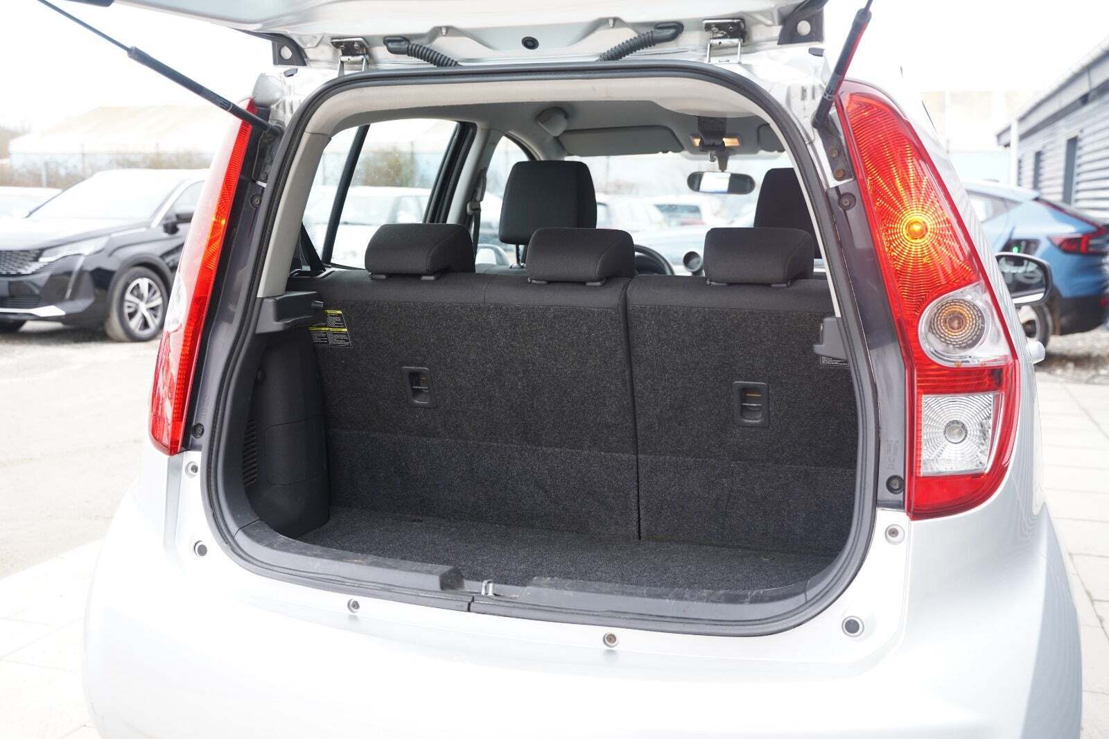 Sølv Suzuki Splash fra 2011