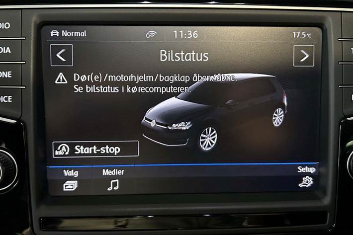 Blå VW Golf VII fra 2016