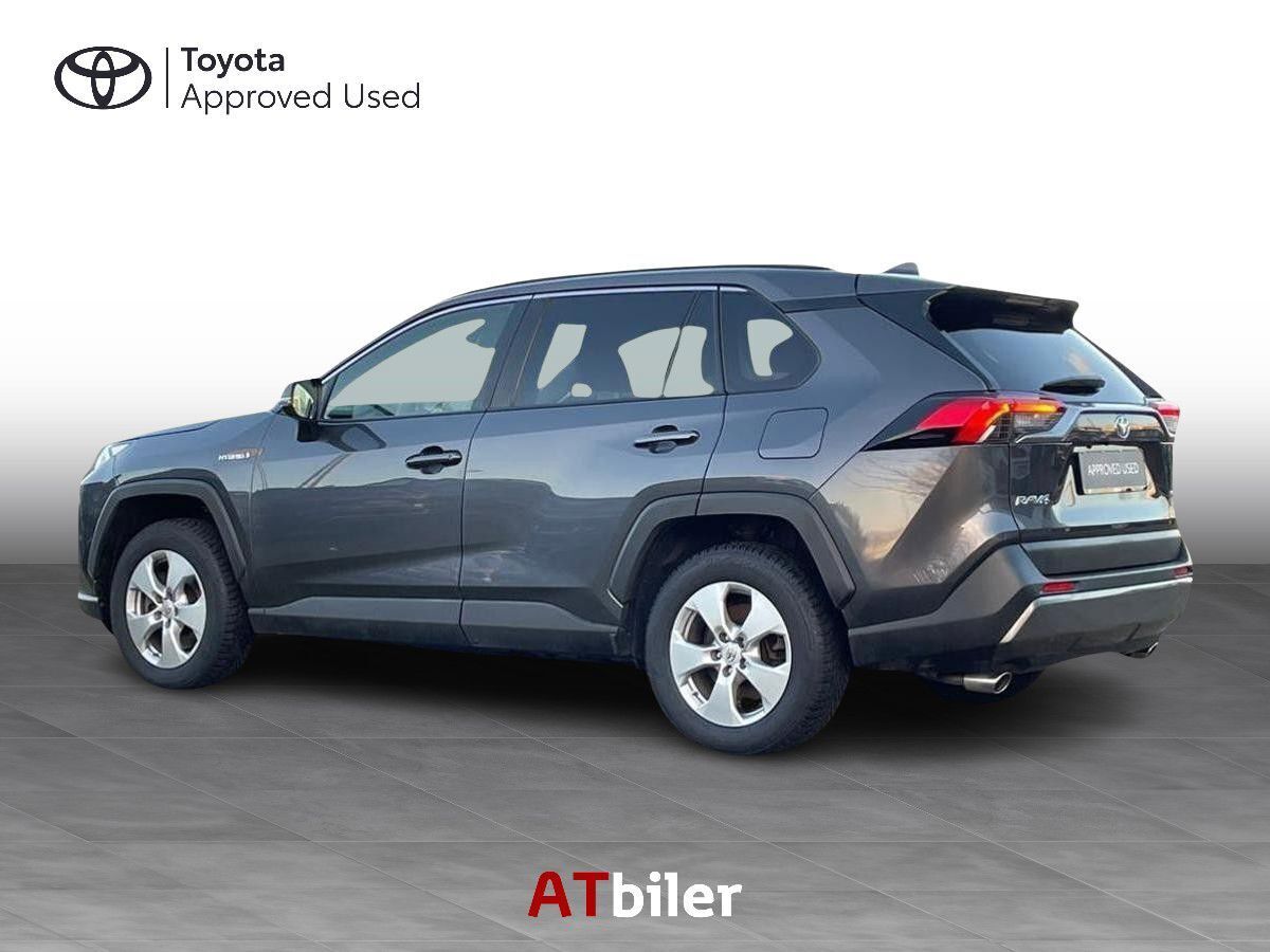 Sort Toyota RAV4 fra 2021