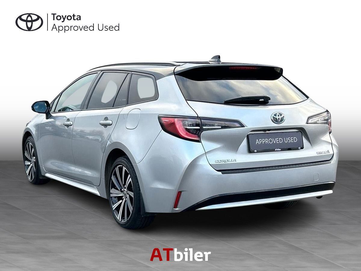 Sort Toyota Corolla fra 2023