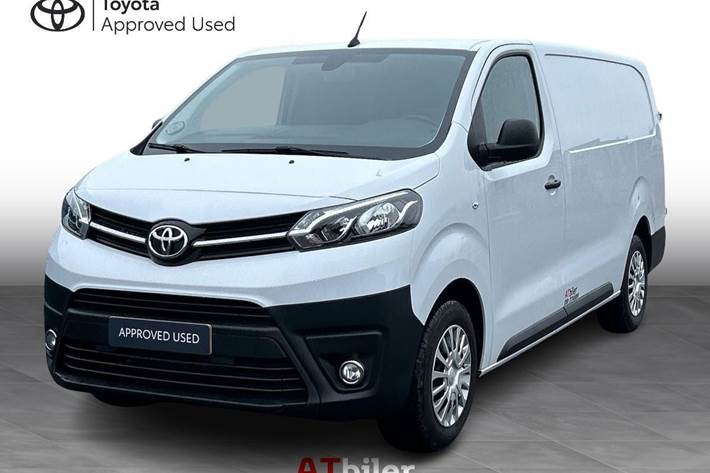 Hvid Toyota ProAce fra 2024