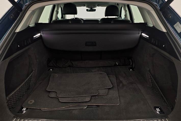 Blå Audi e-tron fra 2020