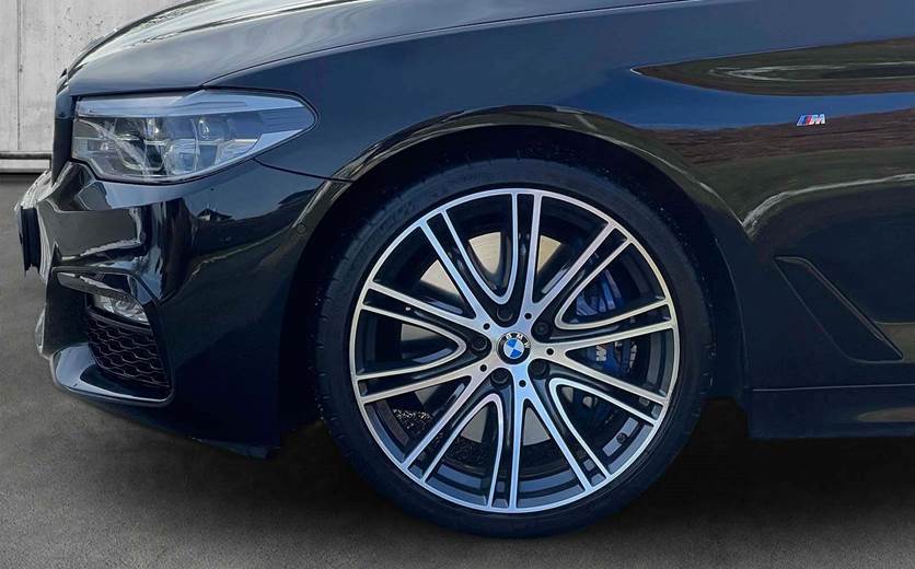 BMW 540i