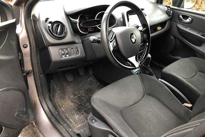 Grå Renault Ny Clio fra 2016