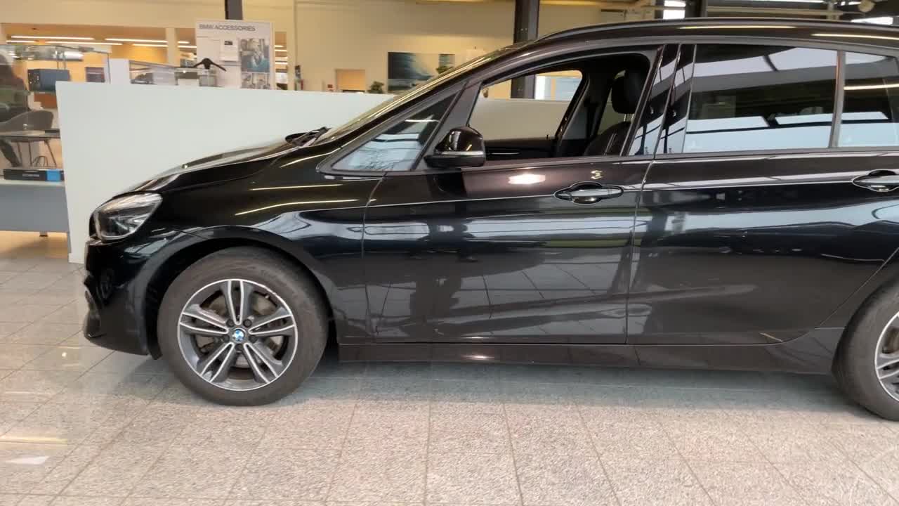 BMW 220i