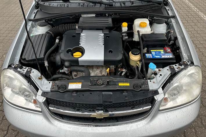 undefined Chevrolet Nubira fra 2007 set udefra