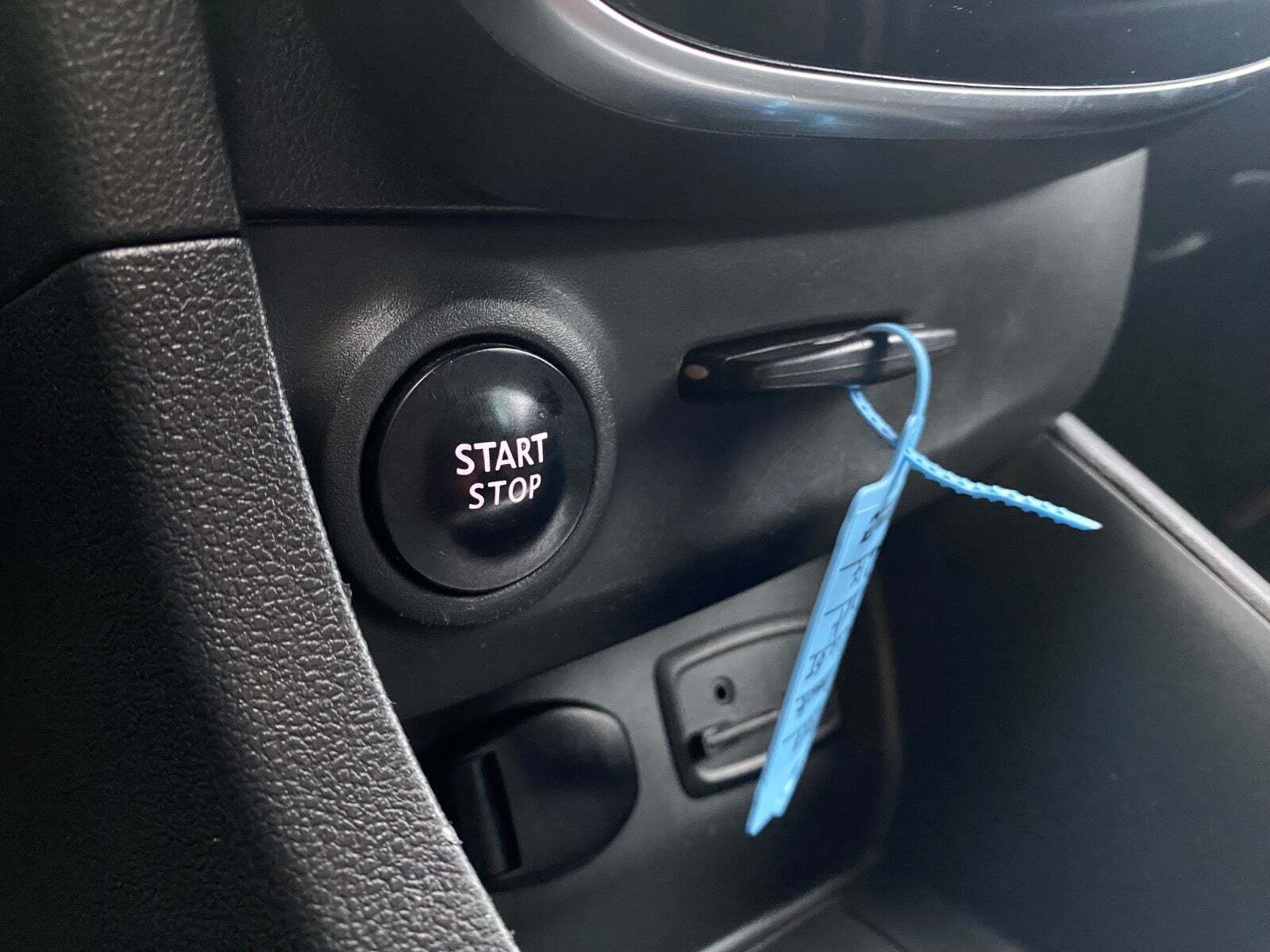 Sort Renault Clio IV fra 2017