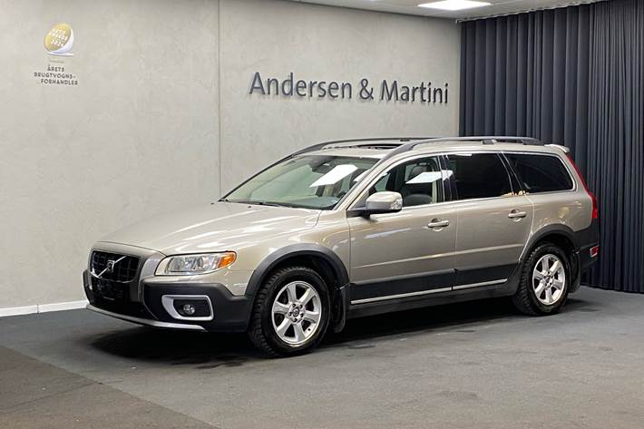 Sølv Volvo XC70 fra 2008