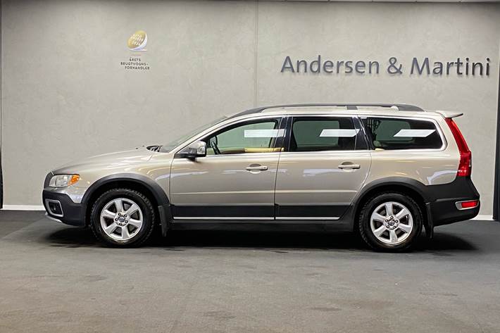 Sølv Volvo XC70 fra 2008