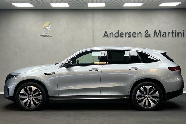 Sølv Mercedes EQC400 fra 2019