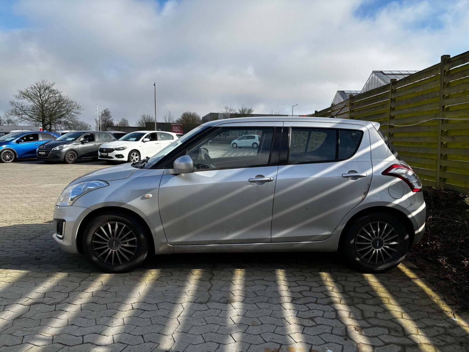 Sølv Suzuki Swift fra 2015