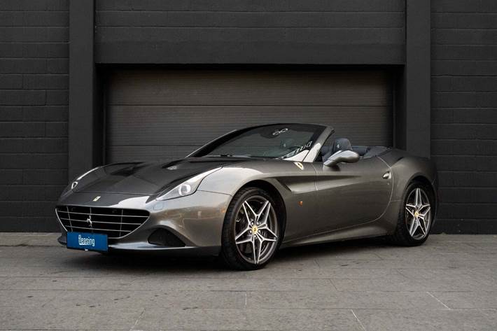 Grøn Ferrari California T fra 2017