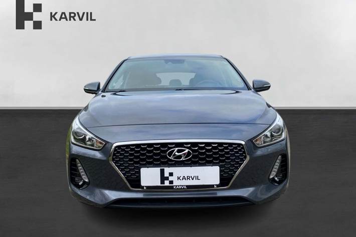 Grå Hyundai i30 fra 2018