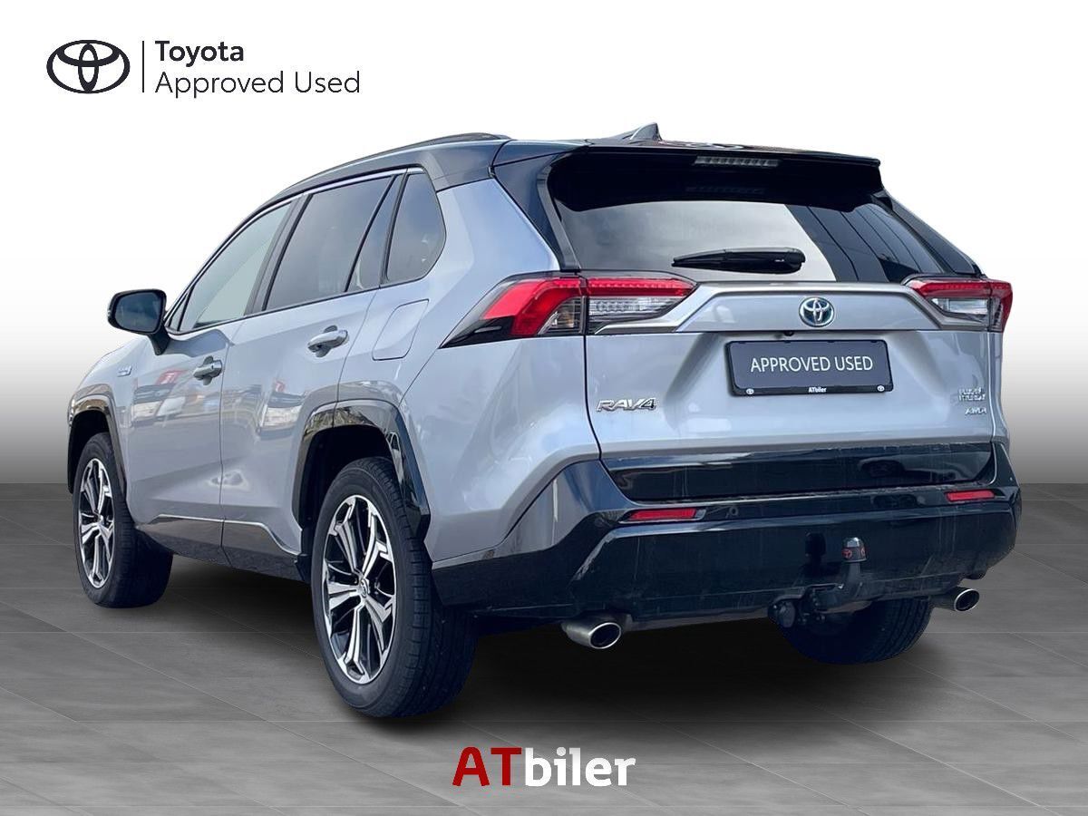 Grå Toyota RAV4 Plug-in fra 2023