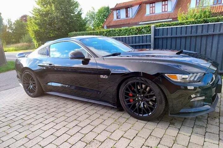 undefined Ford Mustang fra 2017