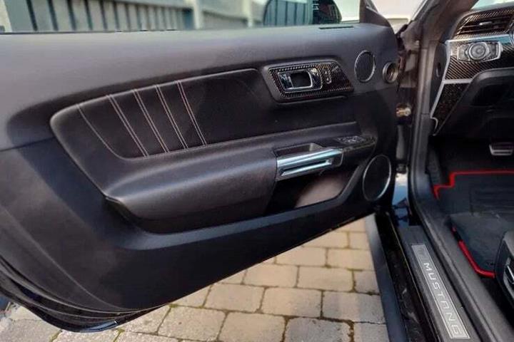 undefined Ford Mustang fra 2017