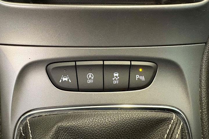 undefined Opel Astra fra 2019