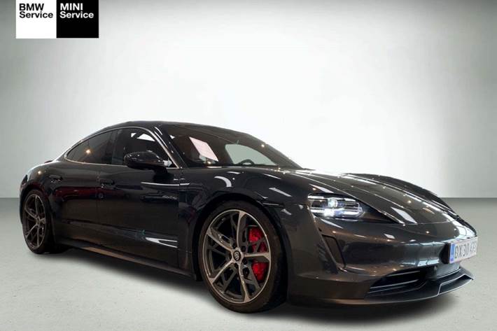 Grå Porsche Taycan 4S fra 2024 set udefra