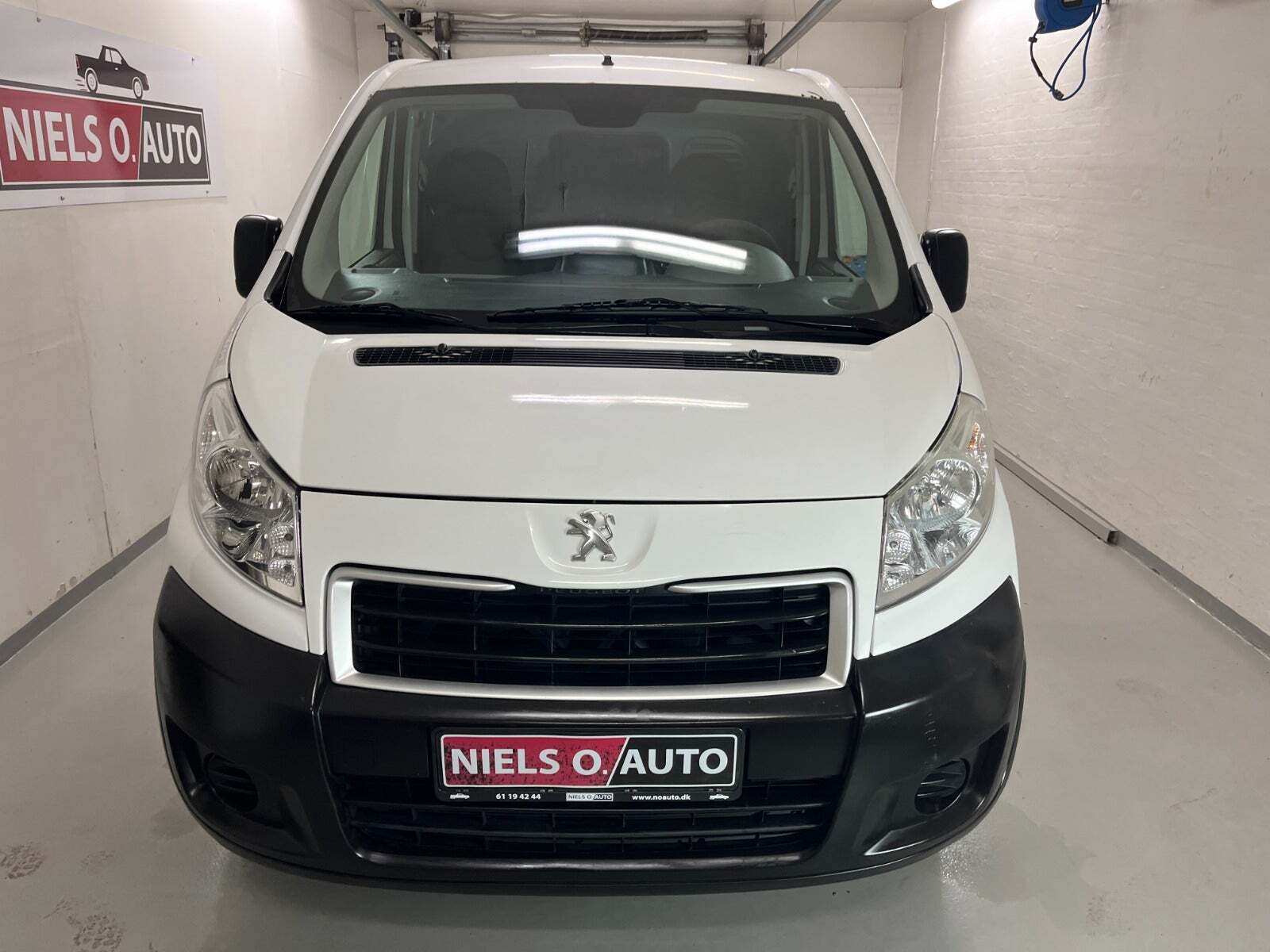 Hvid Peugeot Expert fra 2012