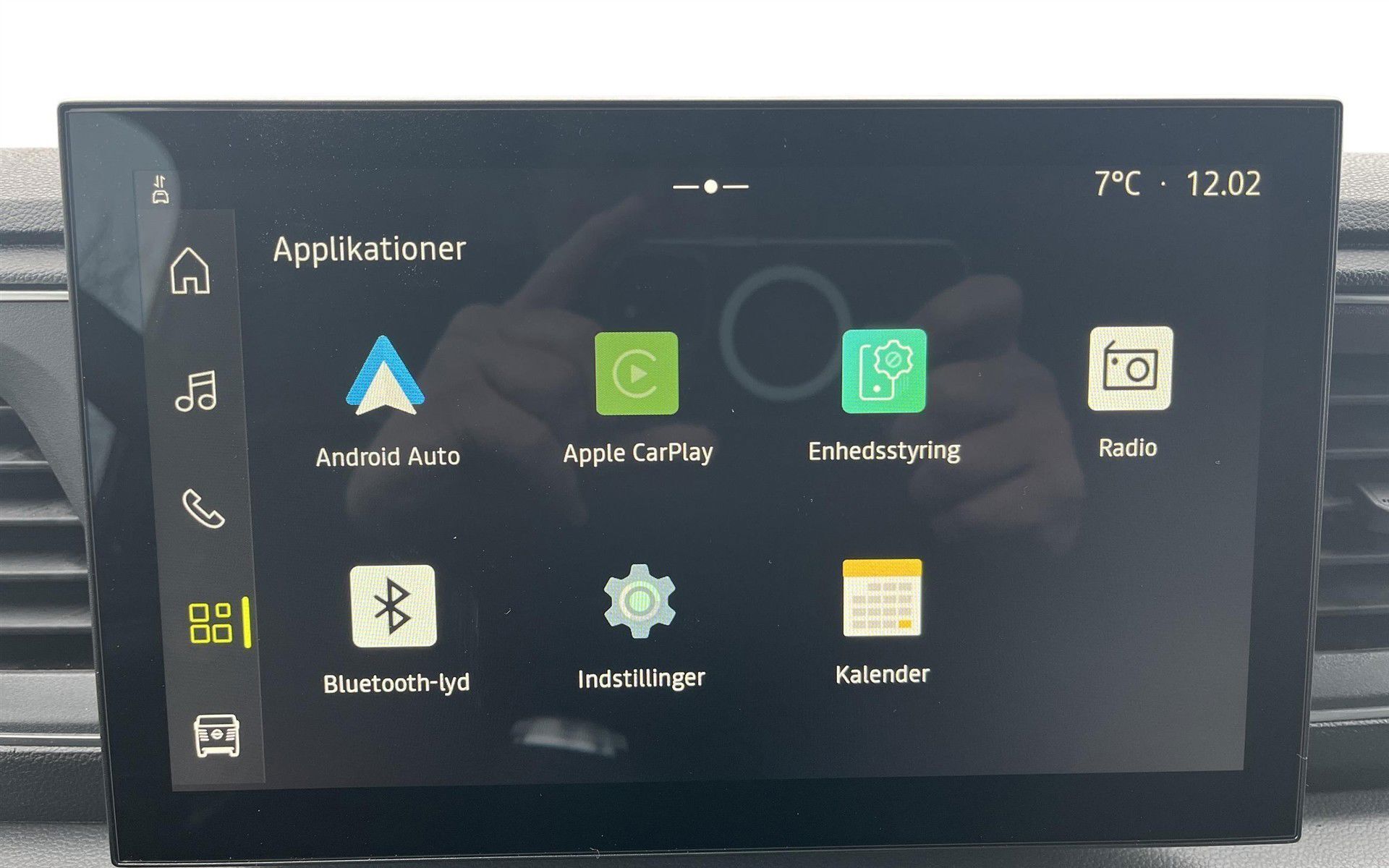 Hvid Nissan Interstar fra 2025