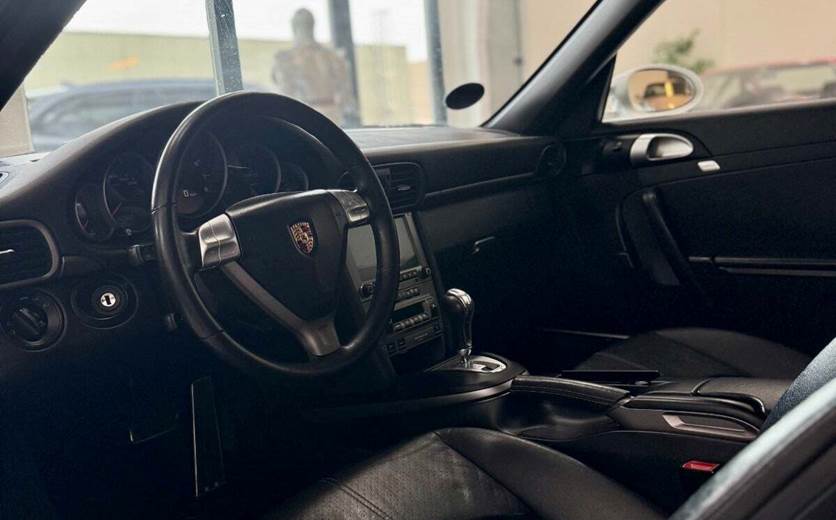 Porsche 911 Carrera
