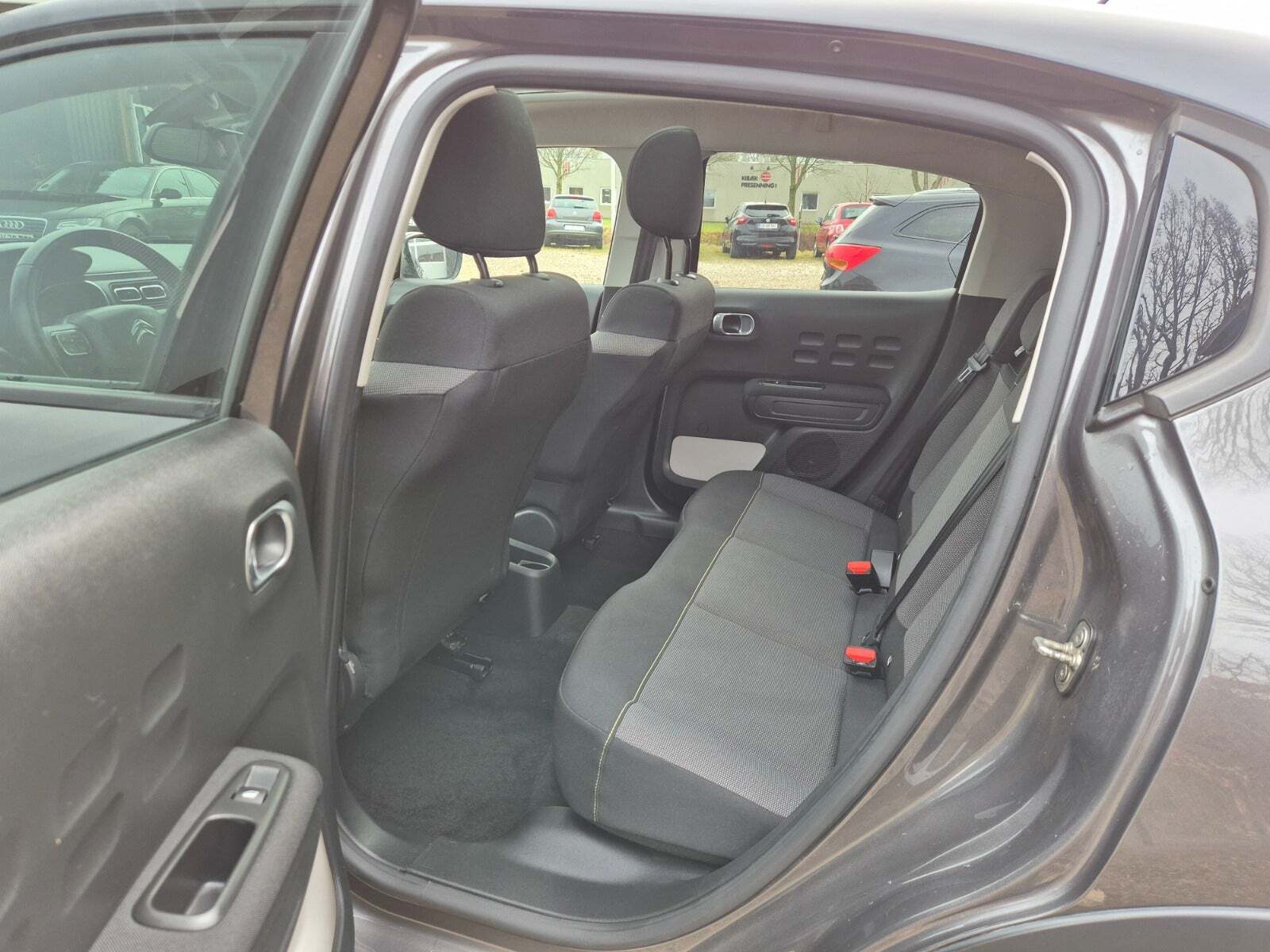 Grøn Citroën C3 fra 2019