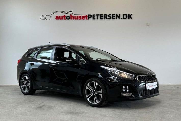 Sort Kia Ceed fra 2016 set udefra