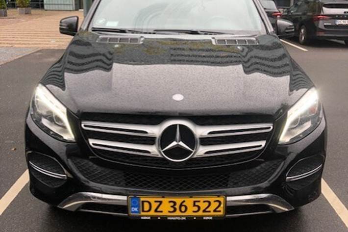Sort Mercedes GLE fra 2016