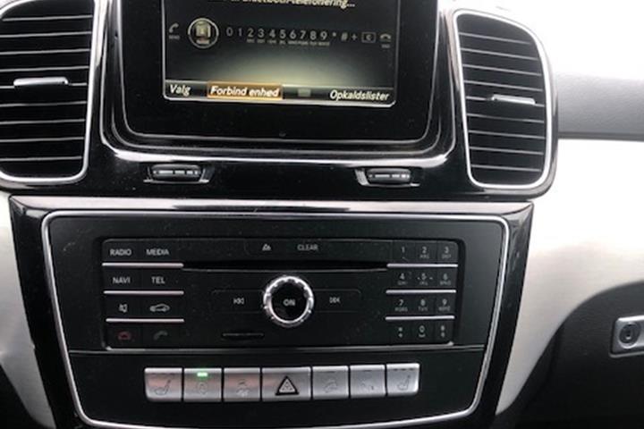 Sort Mercedes GLE fra 2016