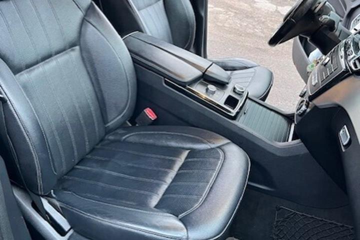 Sort Mercedes GLE fra 2016