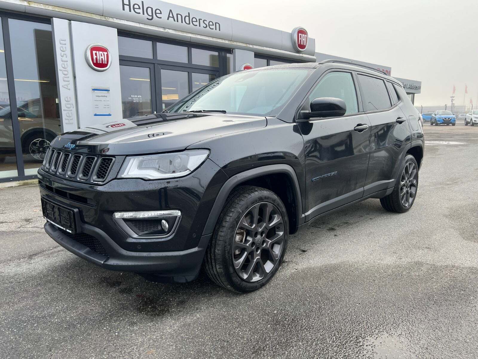undefined Jeep Compass fra 2021 set udefra