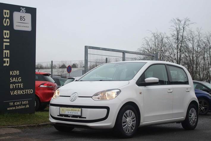 Hvid VW UP! fra 2014 set udefra