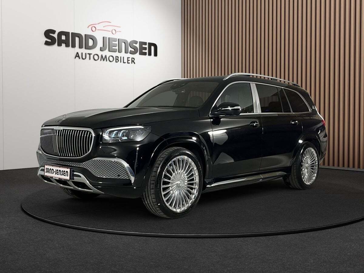 Sort Mercedes GLS600 fra 2022 set udefra