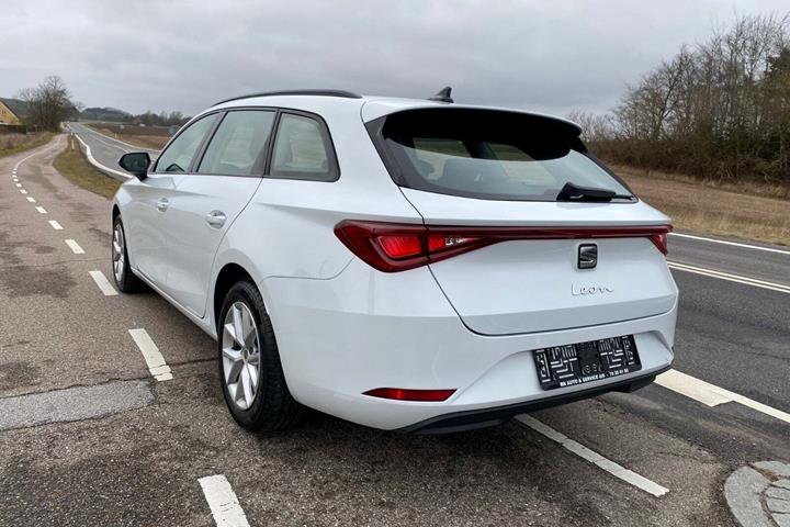 Hvid Seat Leon fra 2021